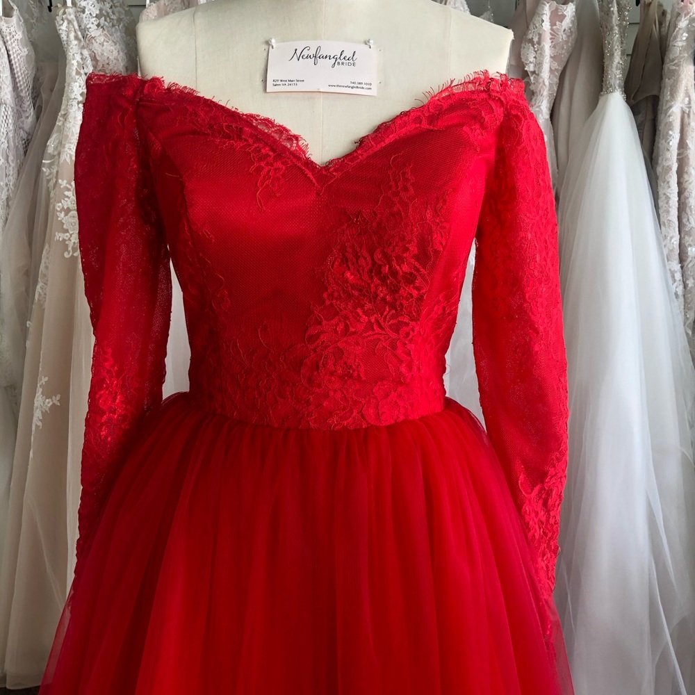 Red Off Shoulder Ball Gown Tulle Skirt, Lace Top - Picture 4 of 8